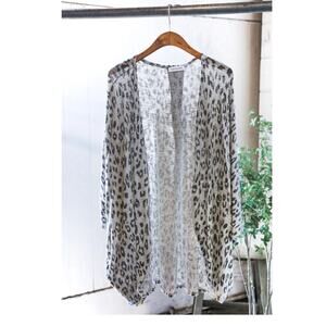 First Love Animal short sleeve open cardigan